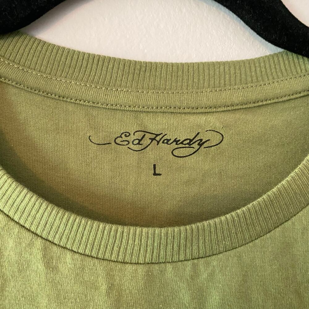 NWT Ed Hardy Green Cropped Baby Tee Death Before Dishonor Women's size Large - Picture 2 of 10